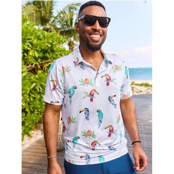 Chubbies Performance Polo 2.0 Shirt Men’s Small The Dude Where's Macaw Parrots - Picture 1 of 16